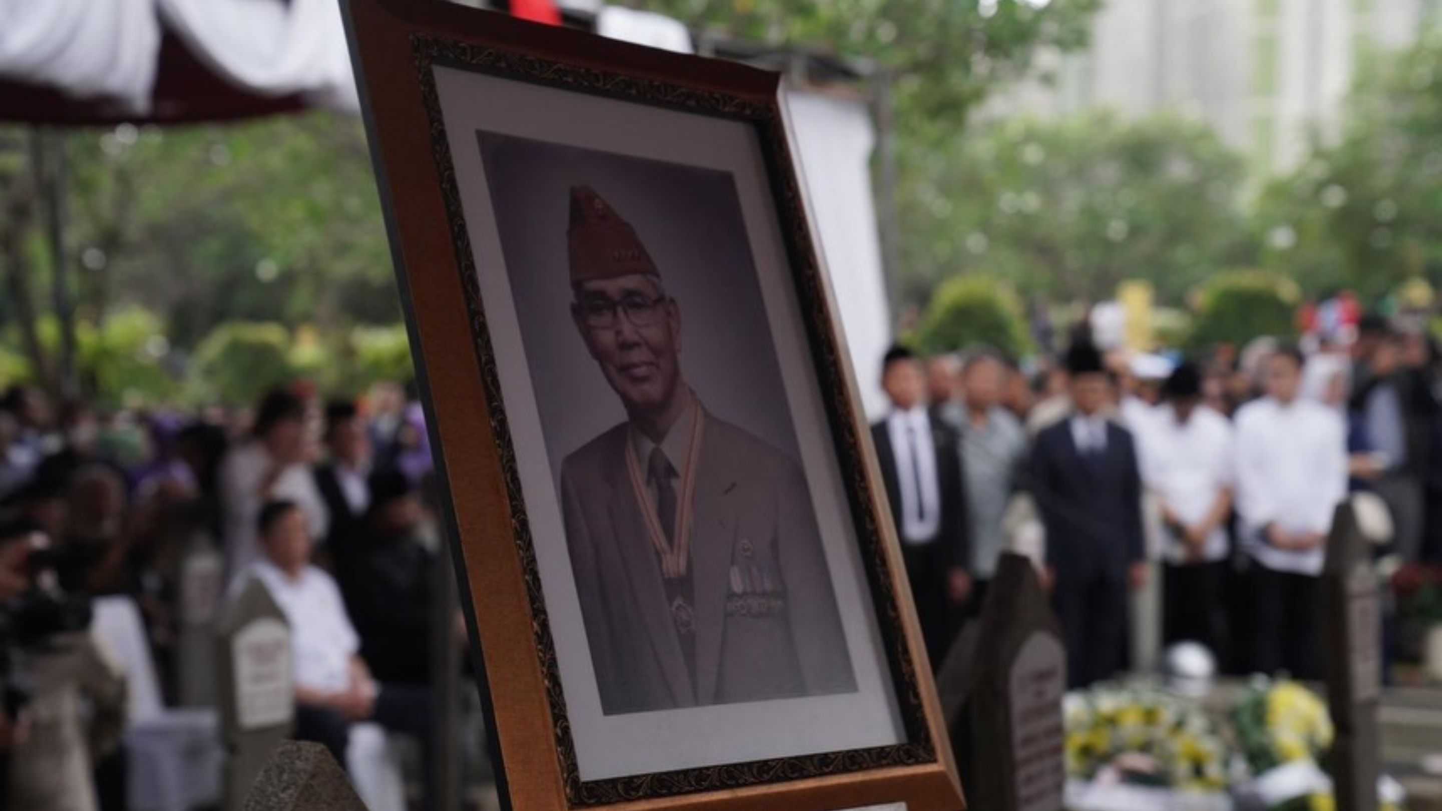Kabar Duka, Wapres ke-6 RI Try Sutrisno Berpulang di Usia 90 Tahun